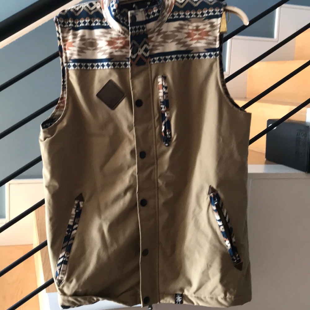Saga Vest